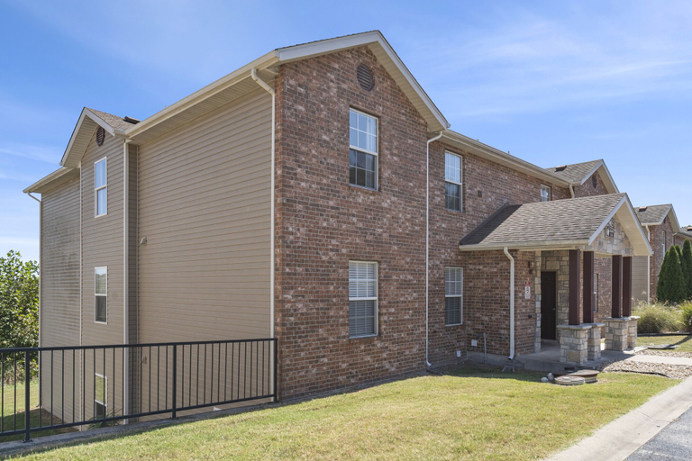 Exterior & Views 2, Branson Sunset Villa, Taney