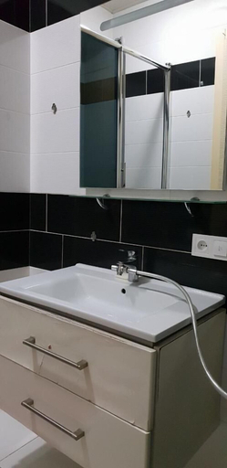 Bathroom 3, Apartment on Kandelaki Str., Tbilisi