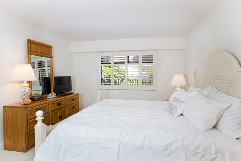 Bedroom, Kings Crown 210, Lee