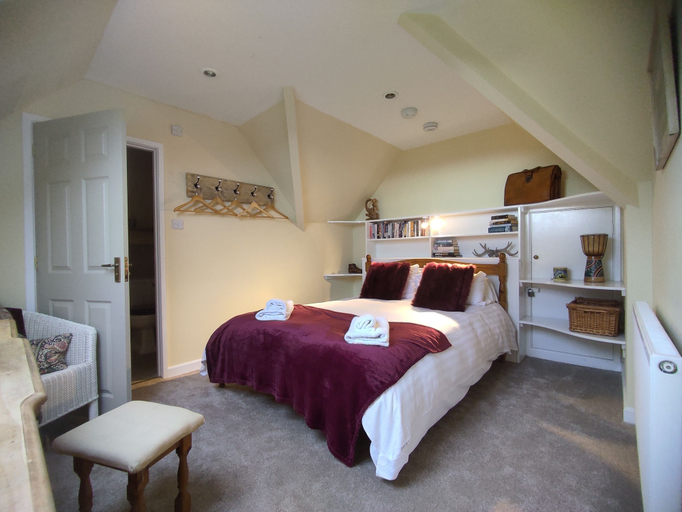 Bedroom 2, The Cheese House, Wiltshire
