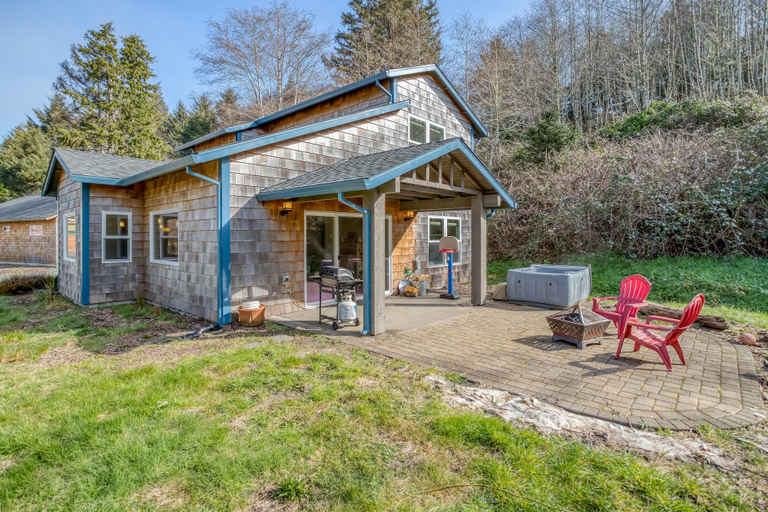 Exterior & Views 2, The Sandpiper - Rockaway, Tillamook