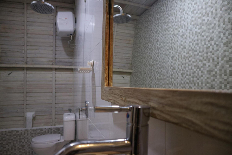 Bathroom 5, Sunsets at Sumbul, Jembrana