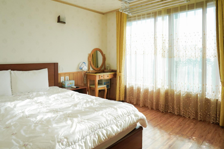 Bedroom 2, Haesung Parktel, Seogwipo