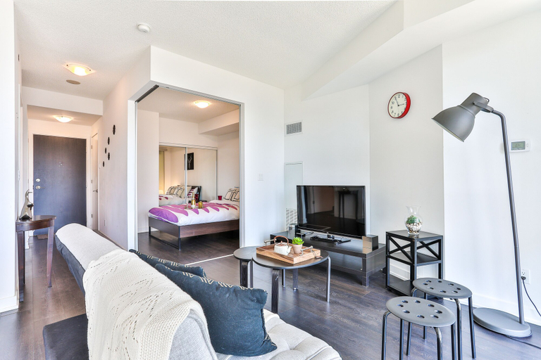 Others 5, Stunning Harbourfront Condo, Toronto