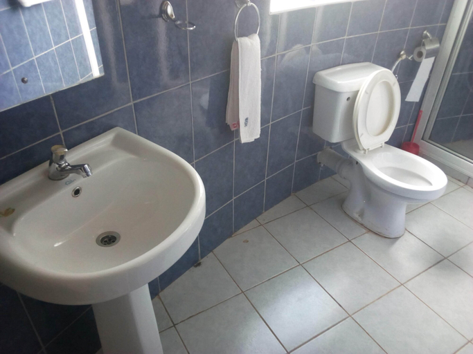 Bathroom, Mwingi Cottage Hotel, Mwingi Central