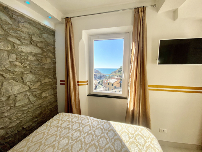 Bedroom 9