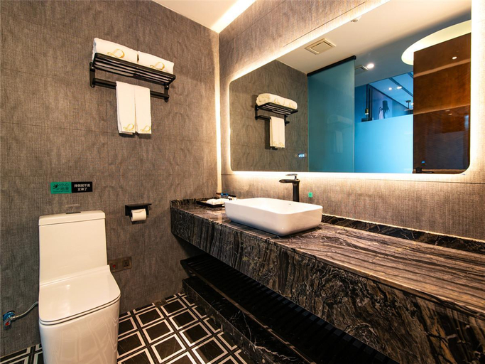 Bathroom 4, Xana Hotelle·Hotel Luzhou Baizitu Square, Luzhou