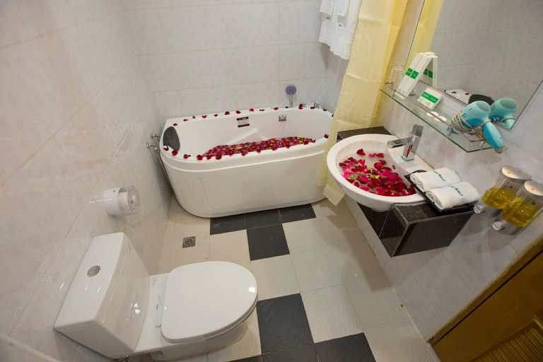 Bathroom 3, Orient Hotel, Mandalay