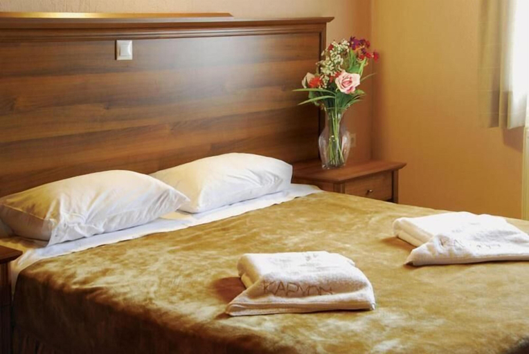 Bedroom 4, Karyon Apartments, East Macedonia and Thrace