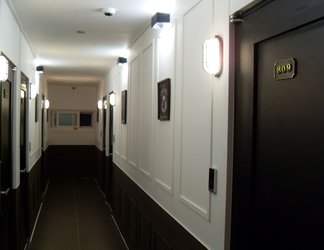 Others 4, 64 Inn Hotel, Jung