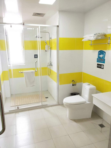 Bathroom 4, 7 Days Inn Yining Xintiandi, Ili Kazakh