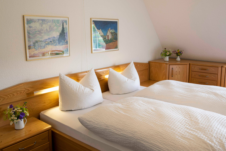 Bedroom 3, B&B Sauerland TCF, Waldeck-Frankenberg