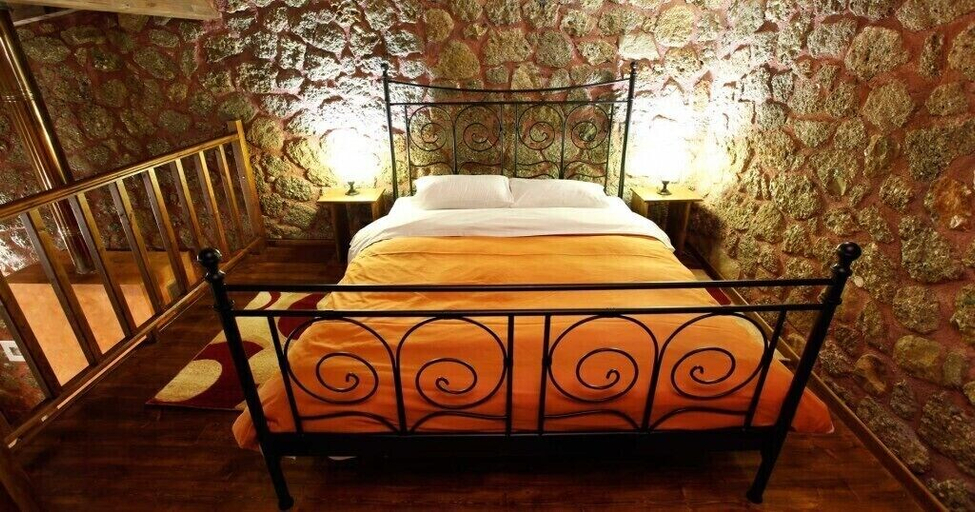 Bedroom 2, Paliokastro Guesthouse, Peloponnese