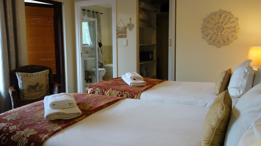 Bedroom 4, Cherry Berry Guest House, Eden