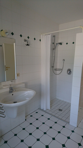 Bathroom, Ferienhof Fenzl, Passau