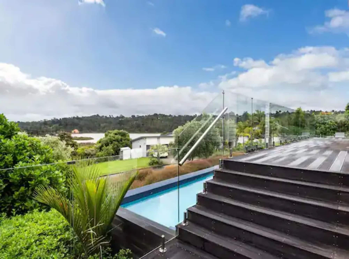 Sport & Beauty 2, North Shore Mansion With 20M Pool, Waitakere