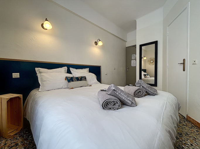 Bedroom 4, Le Provence Hôtel Golfe Juan, Alpes-Maritimes