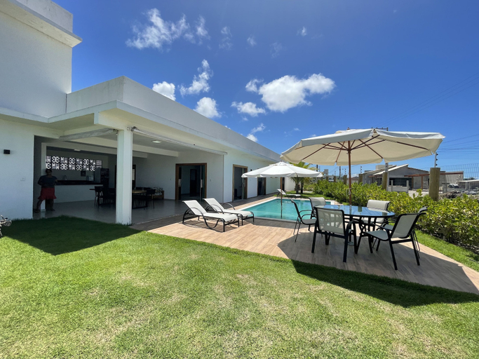 Exterior & Views, Casa COMPLETA com Piscina 1 Min da Praia, Prado
