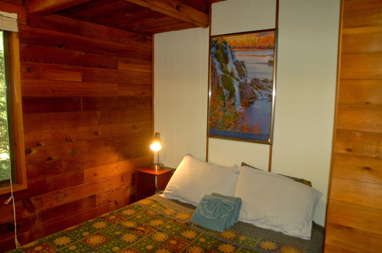 Bedroom 2, 26SL - Hot Tub - BBQ - Game Room - Dishwasher - Sleeps 8, Whatcom