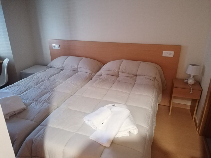 Bedroom 2, Hospedaxe Casa Avelina, Lugo