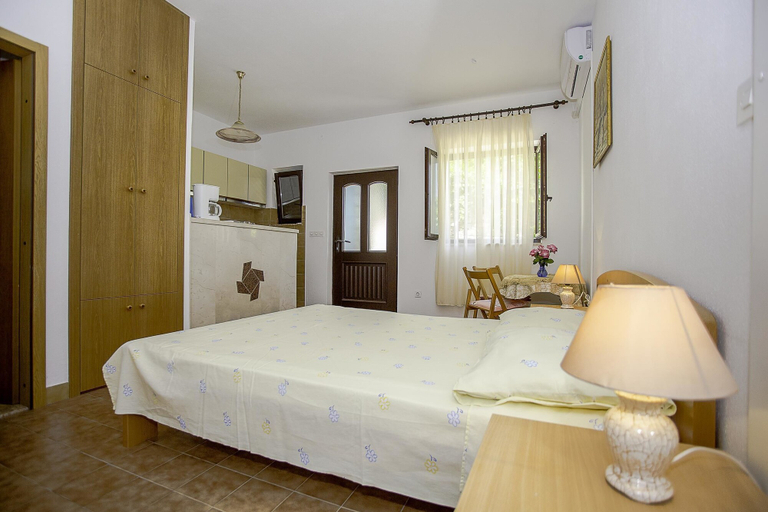 Bedroom 3, Apartments Ostoja, Postira