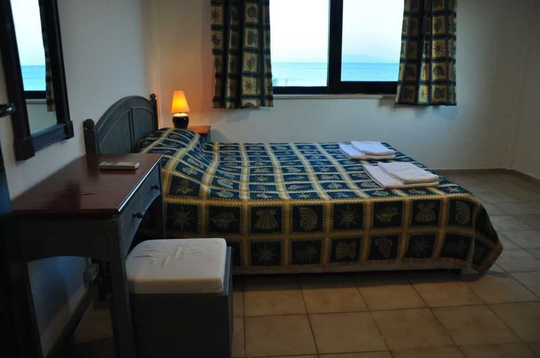 Bedroom 3, Palm Court Suites, Ayvalık