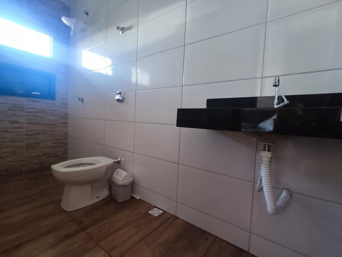 Bathroom 3, Casa Top com Piscina Aquecida Completa, Caldas Novas