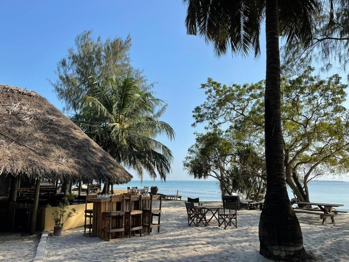 Others 4, Mikadi Beach Camp, Temeke