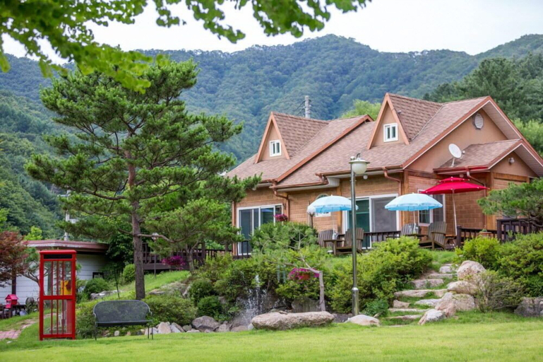Exterior & Views 2, Hongcheon Valley Pension, Hongcheon