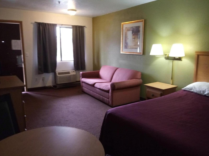 Bedroom 3, Centralia Inn, Lewis