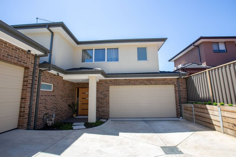 Exterior & Views 2, Lux Style 4BR Townhouse@ashwood, Melbourne