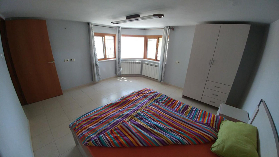 Bedroom 3, Kings Of Hermon