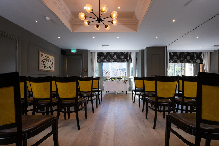 Food & Drinks 5, The Bridge Hotel Greenford, London