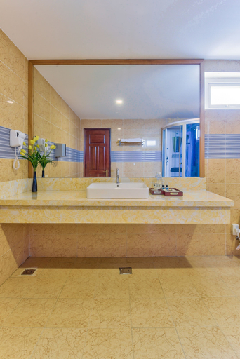 Bathroom 5, Sky Beach D20 Nha Trang Hotel, Nha Trang
