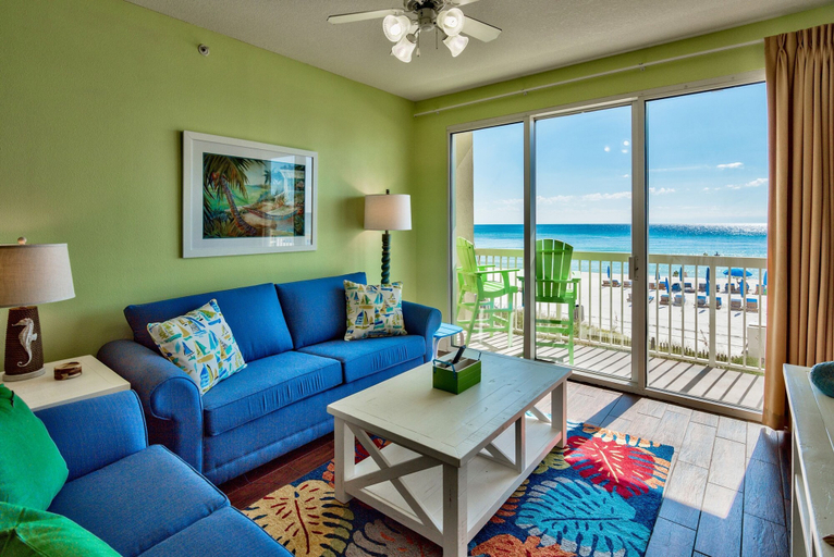 Others 4, Celadon: Unit 102 by Forehand Rentals, Bay