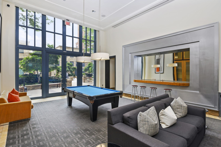 Fantastic Condo at Pentagon City, Arlington