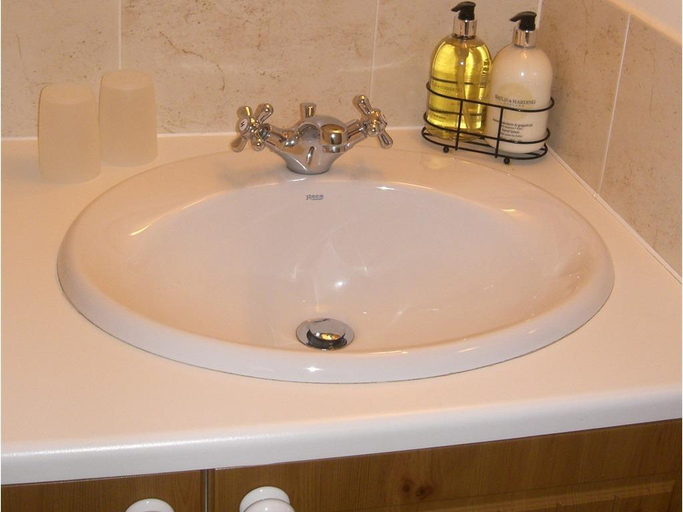Bathroom 3, Montacute Country Guestrooms, Somerset