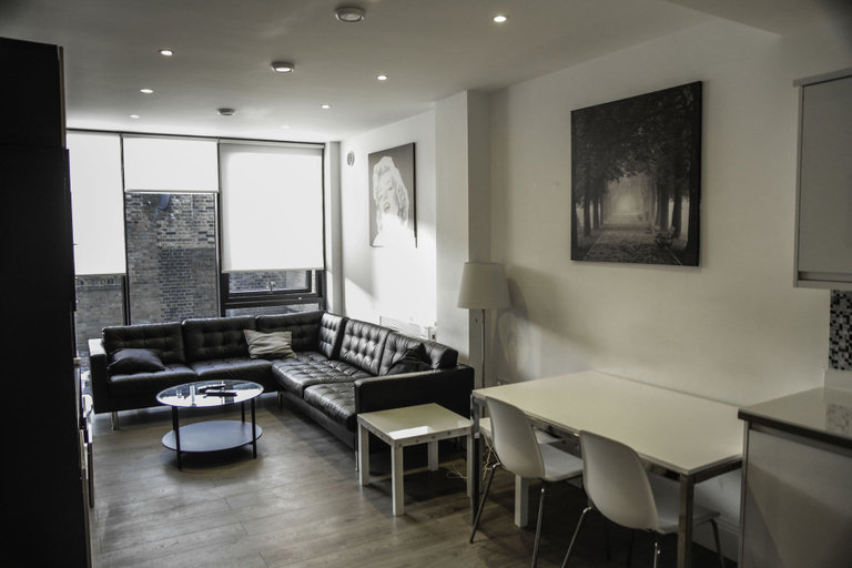 Others 5, MD Luxury Apartment, London
