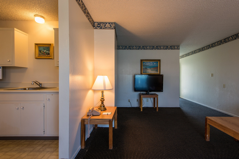 Others 5, Coral Reef Inn & Suites, Alameda