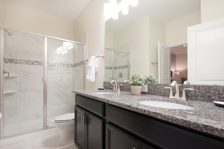 Bathroom 5, 9000hs - Clone, Polk