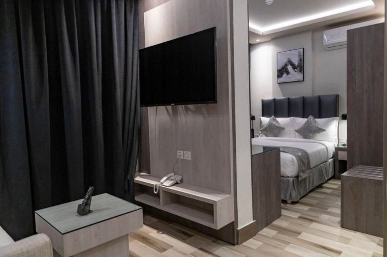 Bedroom 3, Seven Palaces