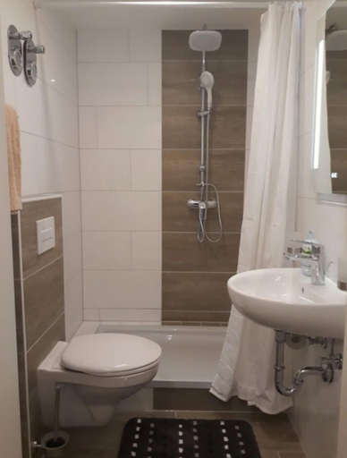 Bathroom, Pension Corona, Karlsruhe