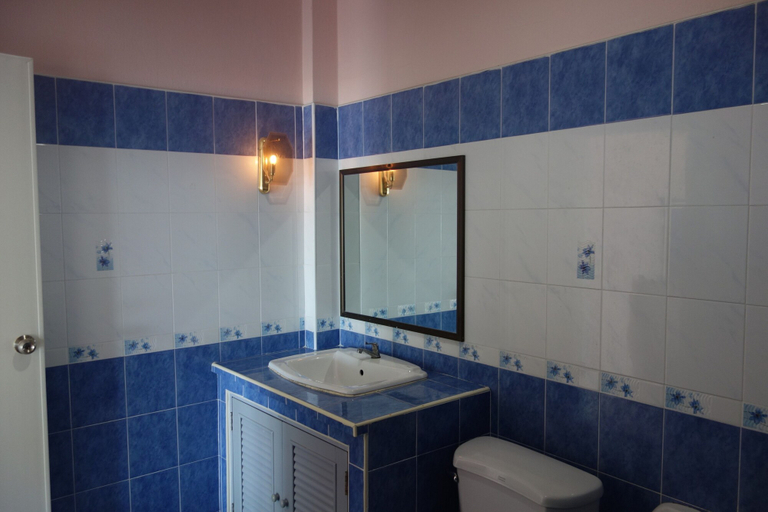 Bathroom 4, Bann Kanchana, Ko Samui