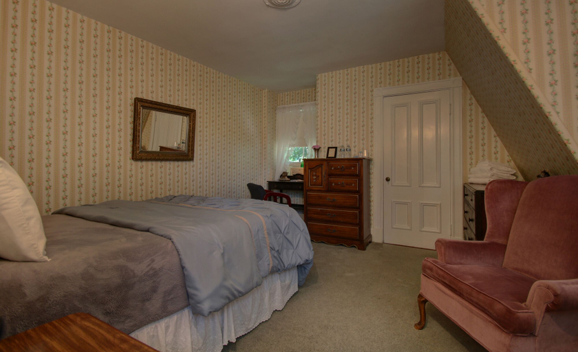 Bedroom 2, Old Corner Inn, Essex