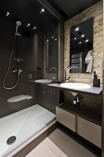 Bathroom 5, Luxury 1-bed Apartment in Vilnius Oldtown, Vilniaus
