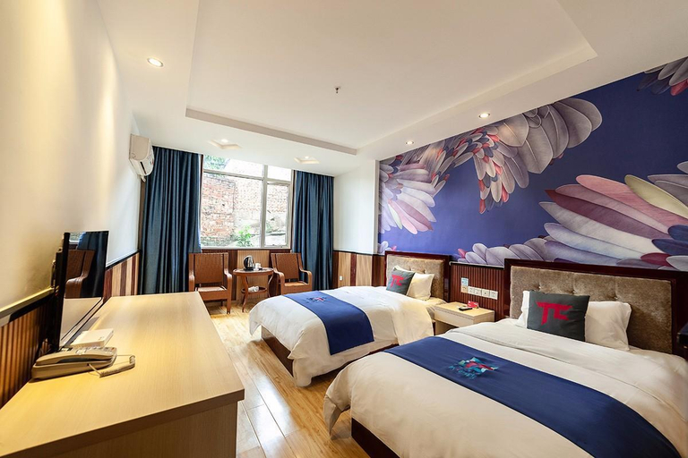 Bedroom 4, PAI Hotels·Zigong Rong County Dafosi  South Bus Station, Zigong