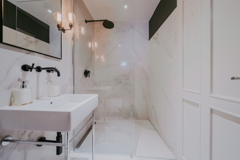 Bathroom, Seafront Palazzo Rovinj With Private sea Access, Rovinj
