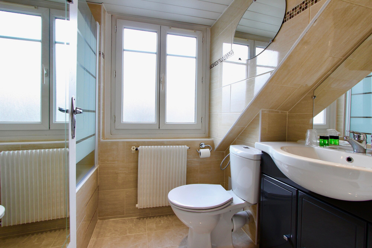 Bathroom 4, Hôtel Chopin, Paris