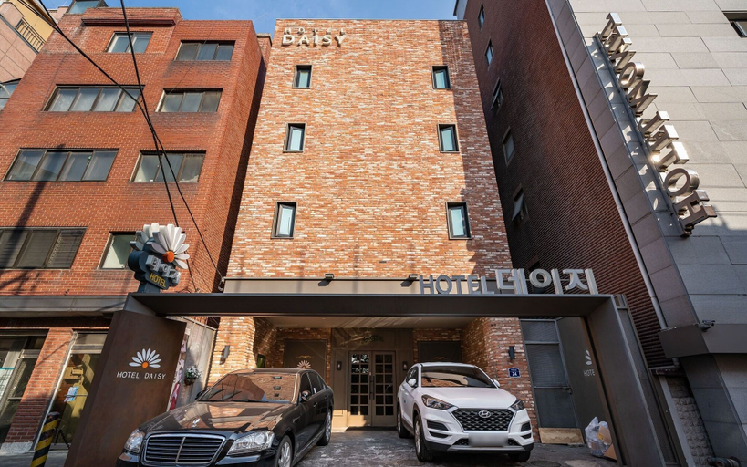 Exterior & Views 2, Sinchon Localfriends Hotel, Seodaemun