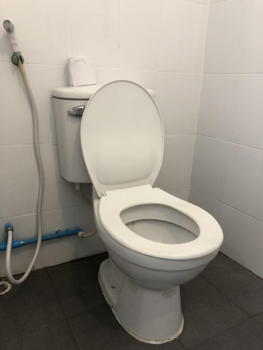 Bathroom 4, Ploy Hostel, Phra Nakhon